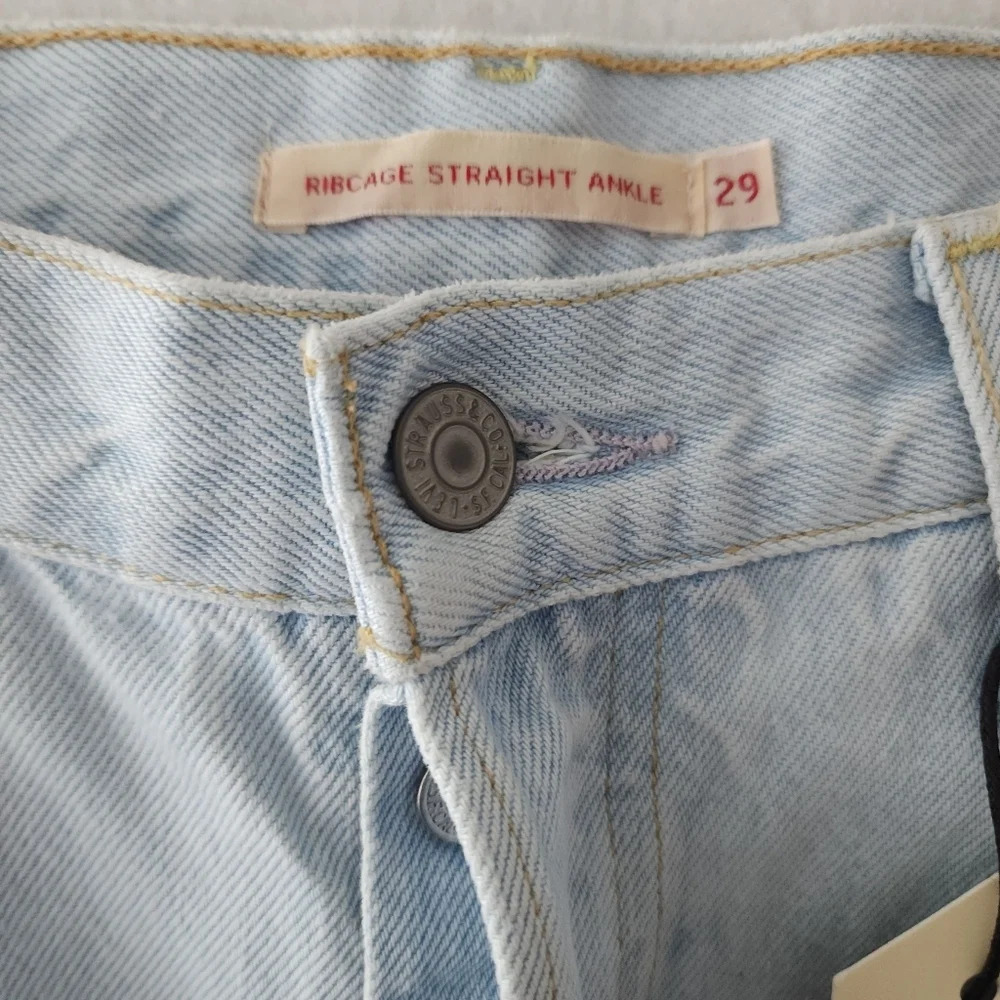 Levi's Ribcage Straight Ankle Jeans 29X27 - Picture 4 of 9